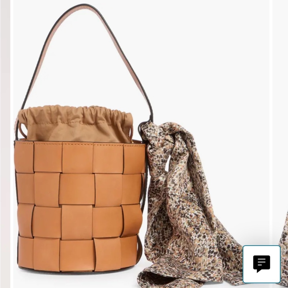 HOBO | Sky Leather Bucket Crossbody | NWT - Picture 3 of 4